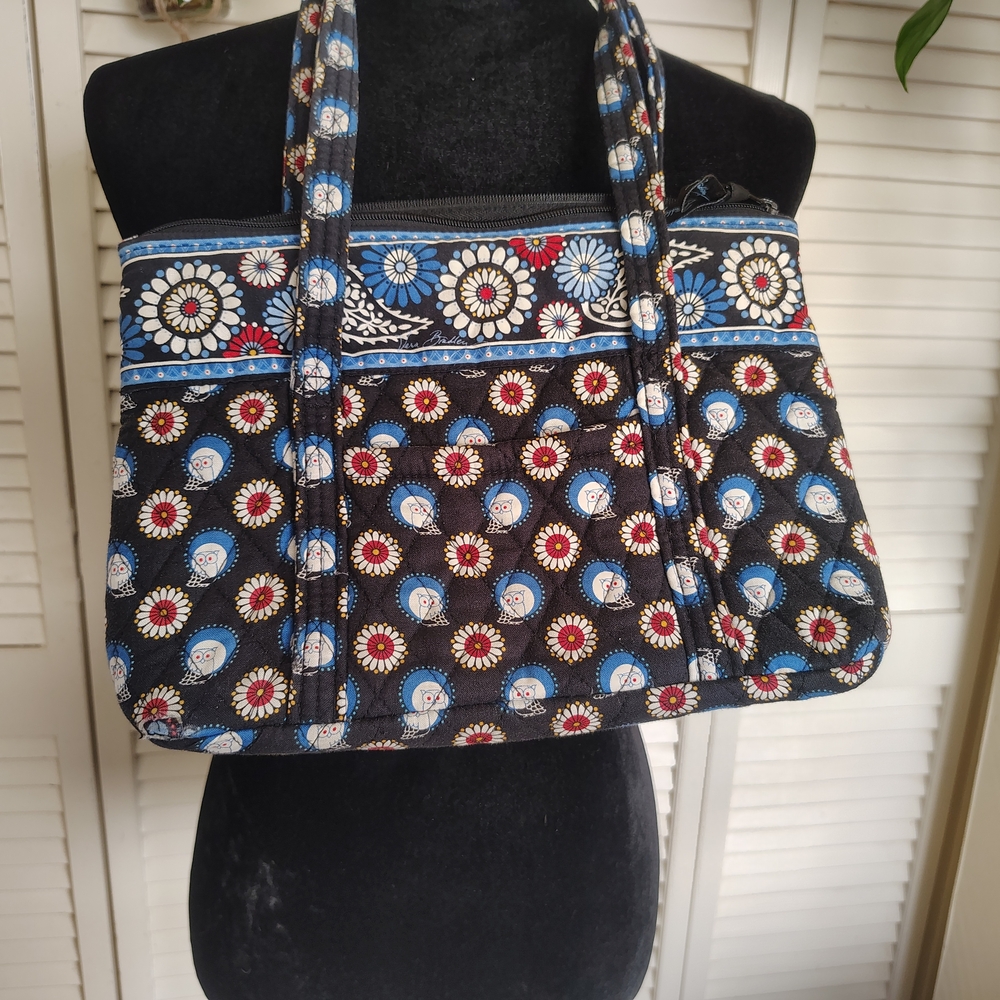 Vera Bradley Quilted Shoulder Bag – Black Blue Owl Floral Print – Like New OS - Picture 2 of 8